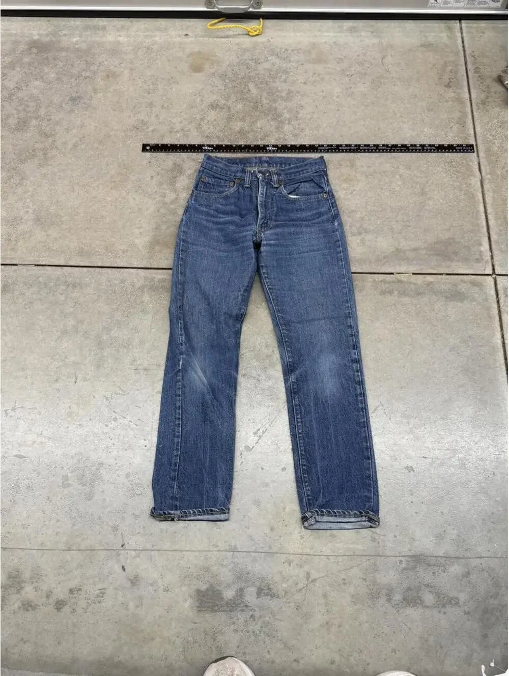 vintage levis 505 blue straight leg made in usa jeans size 27 x 30